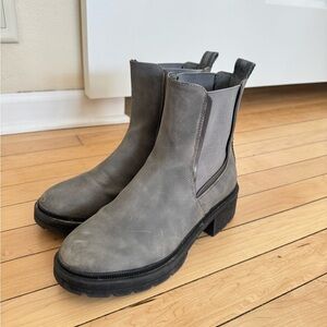 Rocket Dog Gray Heeled Boots